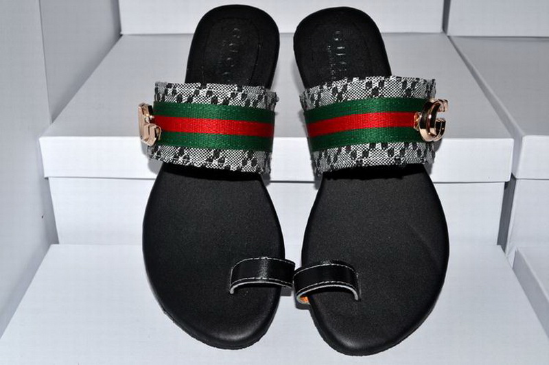 Gucci Slippers Woman--275